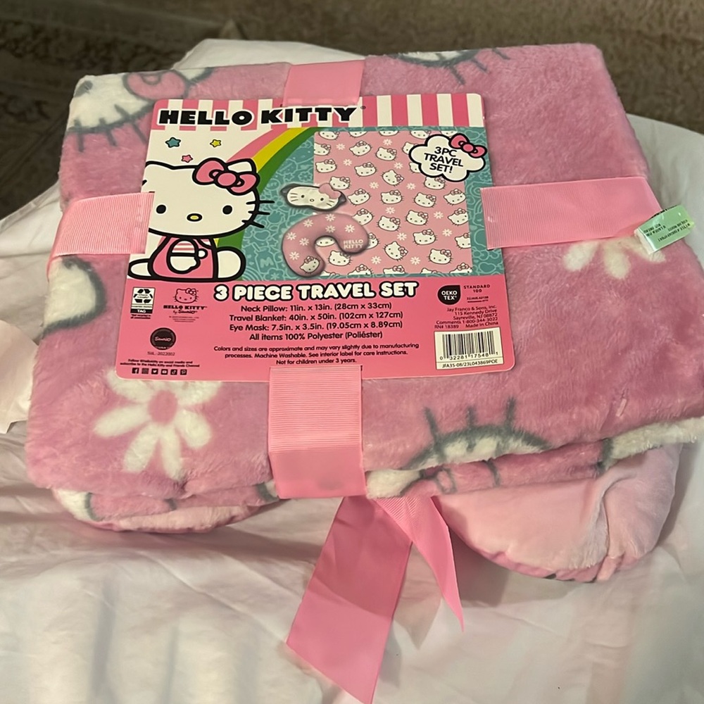 3 Piece Travel Set Hello kitty